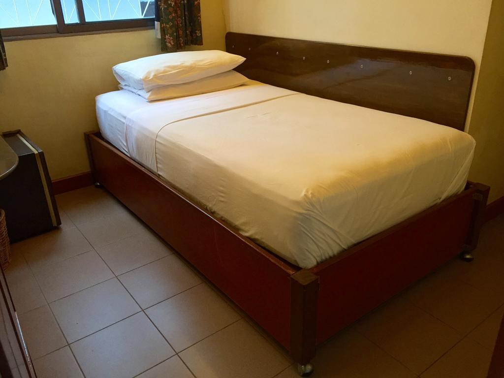 Buakao Inn Thong Sala Habitación foto